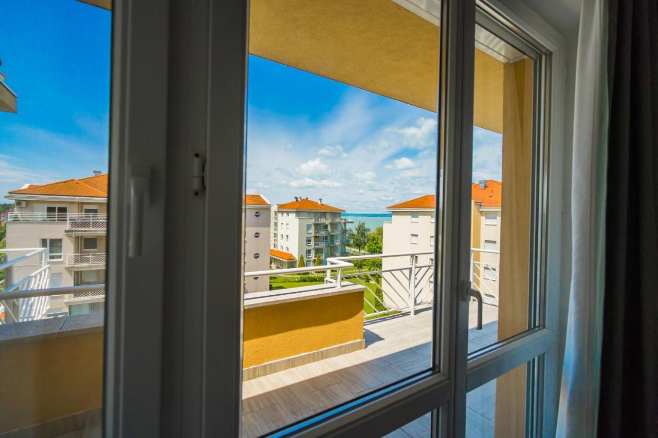 Myflat Golden Coast Panorama Apartment Siofok Luaran gambar