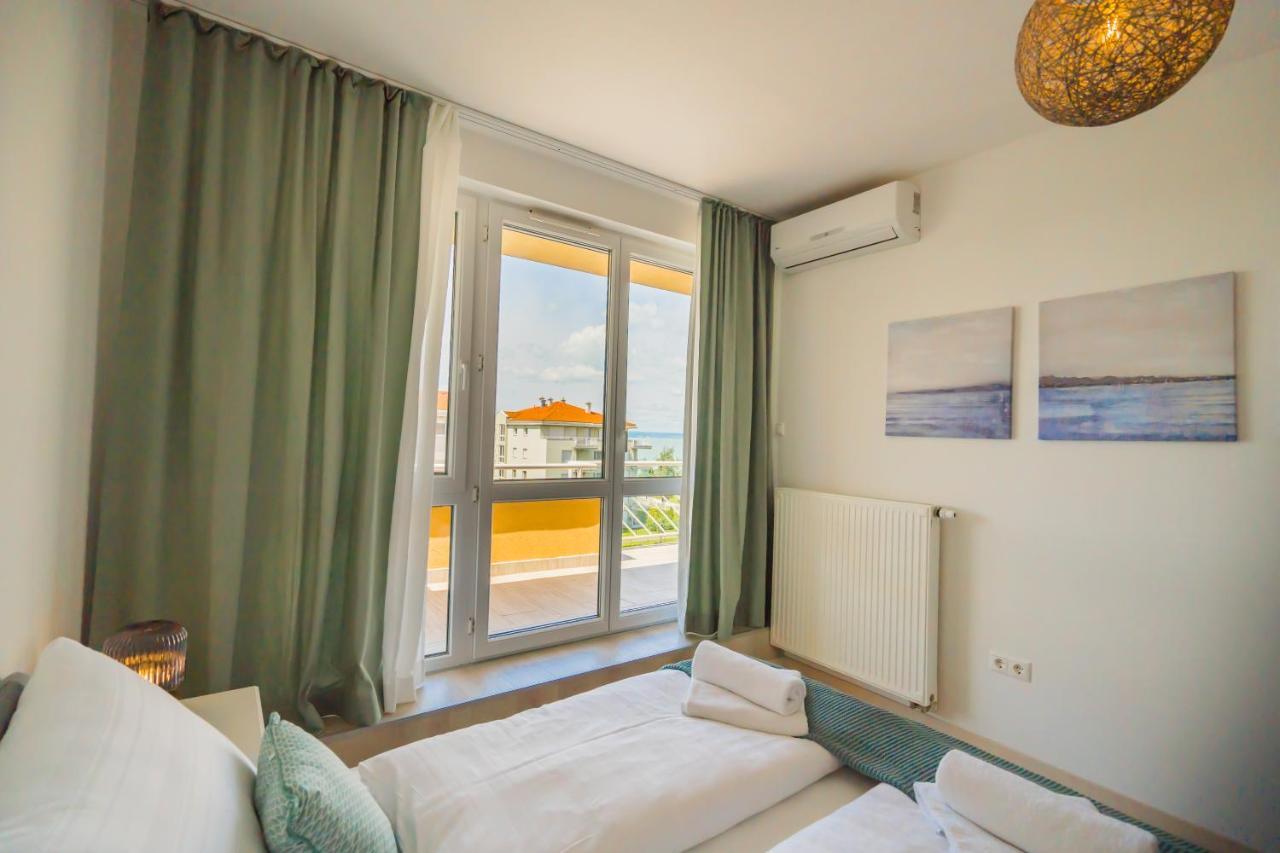 Myflat Golden Coast Panorama Apartment Siofok Luaran gambar