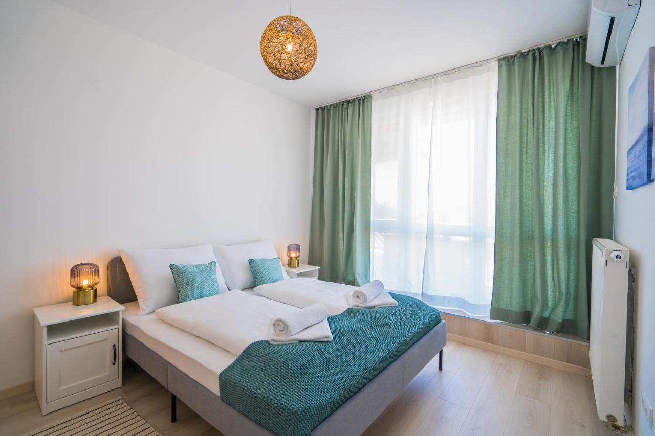 Myflat Golden Coast Panorama Apartment Siofok Luaran gambar