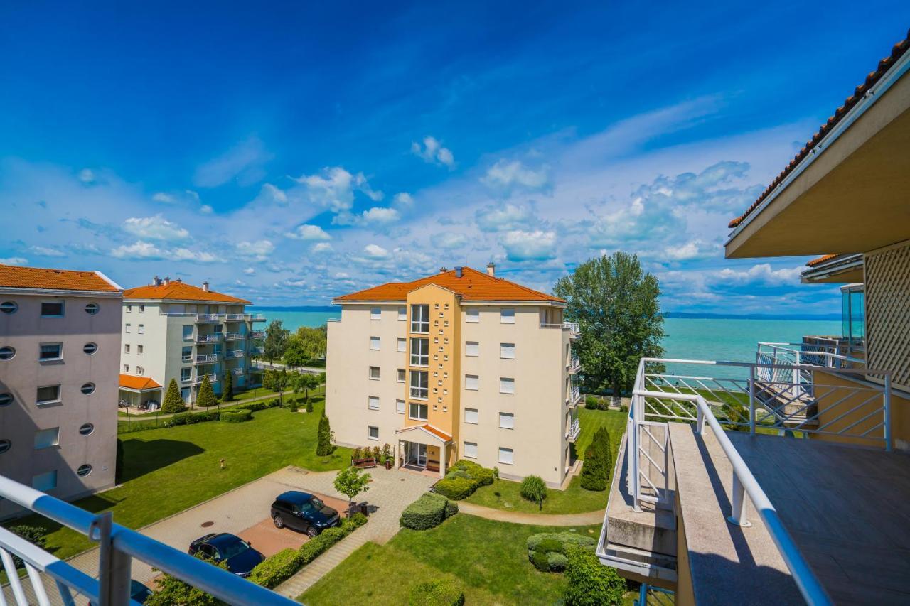 Myflat Golden Coast Panorama Apartment Siofok Luaran gambar